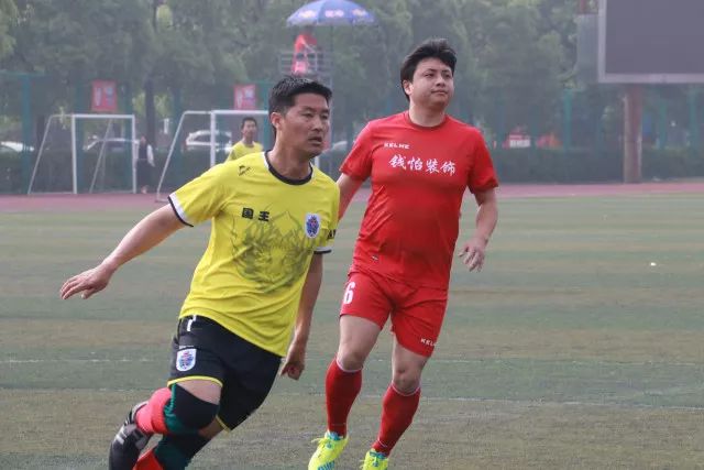 锡伯杜现身火箭训练，或将重返休城指导